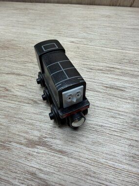 Thomas and Friends Wooden Railway 2003 Diesel Train Engine Used